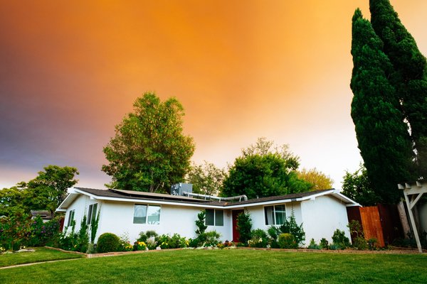 Comment stocker l'énergie produite par les panneaux solaires ?